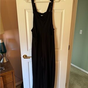 HALARA Black Jumpsuit with Button Straps